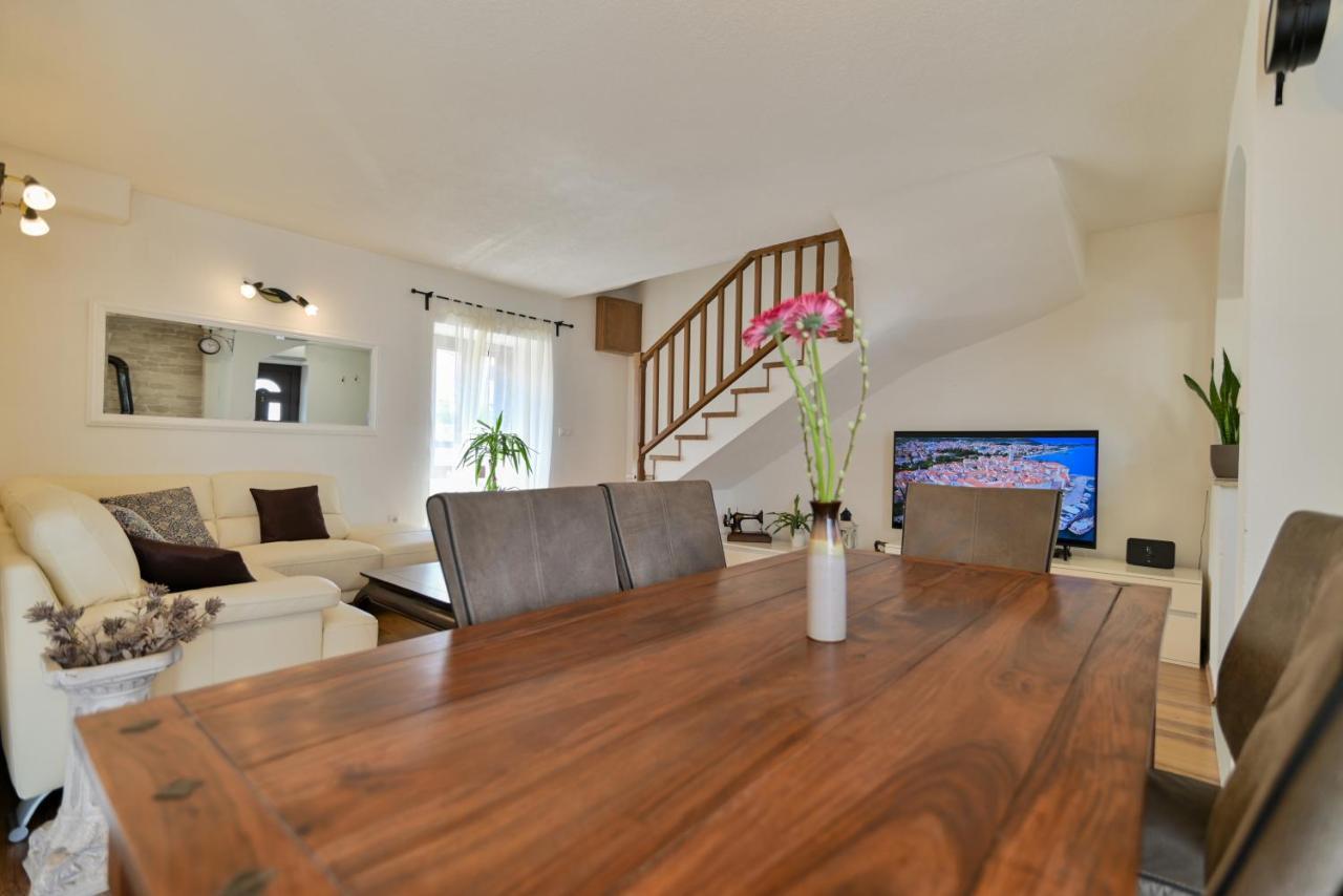 Apartman Ciciliani Трогір Екстер'єр фото
